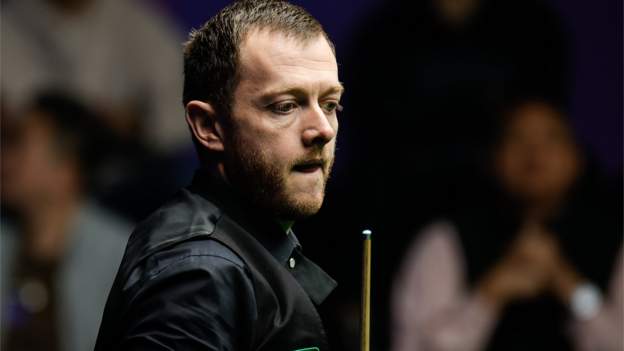 Allen beats Higgins to set up Trump final