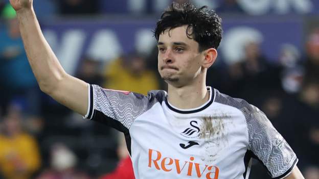 Williams starts Swans reign with win over Morecambe