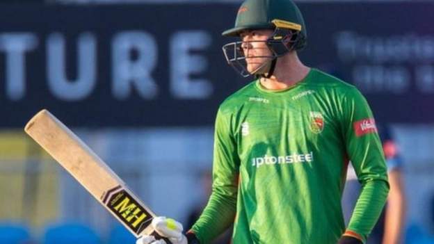 Louis Kimber: Leicestershire batsman isolating after contact's positive