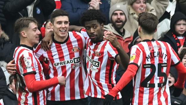 Stewart & Diallo help Sunderland beat 10-man Boro