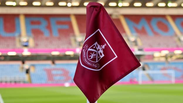 Burnley agree talent share deal with Dundee