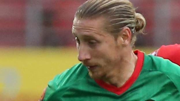 Eighth-tier Ramsgate through in FA Cup; Aldershot hit Swindon for seven