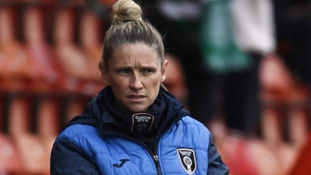 Leanne Ross made permanent Glasgow City head coach - BBC Sport