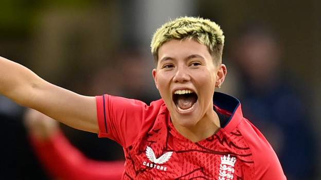 Women's Ashes: 'It's the right time' for England to face Australia - England's Issy Wong
