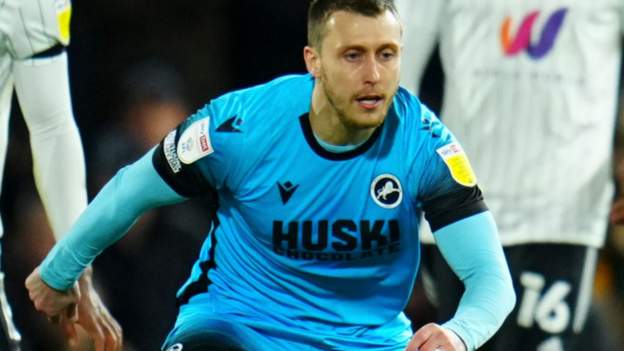 Luke Freeman Luton Town sign exBristol City, Sheff Utd & QPR