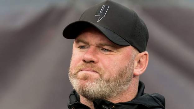 Rooney staff not removed from seats by Apple employees - MLS
