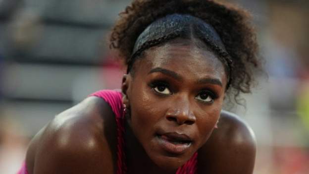 Asher-Smith edges win before world title defence