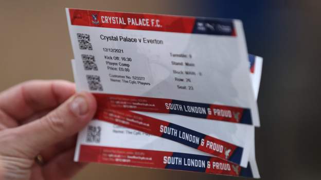 Premier League clubs agree to maintain £30 price cap on away tickets