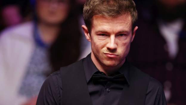 World Snooker Championship 2022: Jack Lisowski refused Ukraine flag tribute