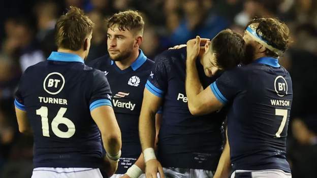 Scotland 15-16 Australia: Blair Kinghorn misses late kick as Scots come up just short