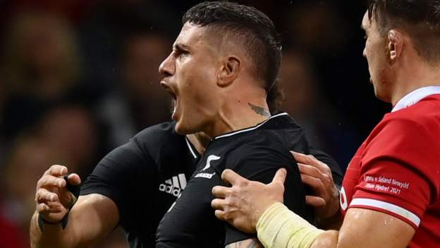 Wales 16-54 New Zealand: All Blacks seal seven-try victory