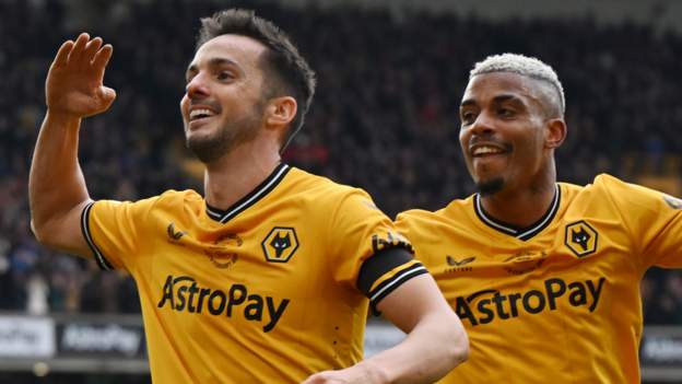 Wolves edge to hard-fought win over Sheffield United