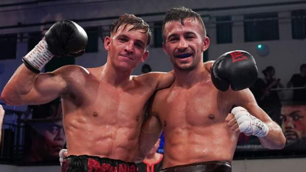 Dennis McCann v Ionut Baluta: Super-bantamweight contest ends in majority draw after head clash