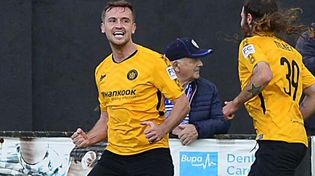 Cliftonville move top and Carrick shock Coleraine