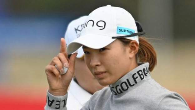 Shibuno leads Women’s Open after first round