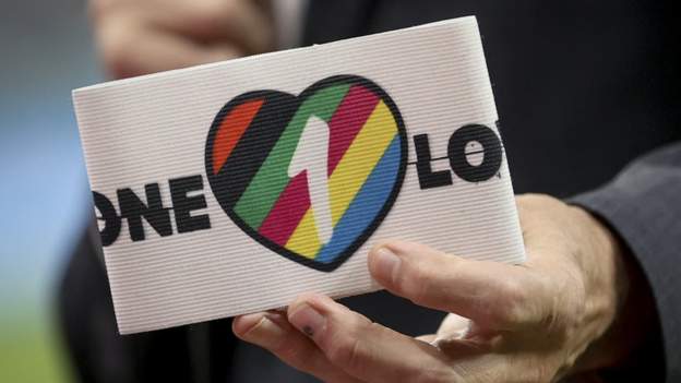 OneLove armbands 'divisive' - World Cup chief
