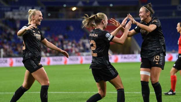 Lyon 1-5 Arsenal: Beth Mead stars as Gunners stun Champions League