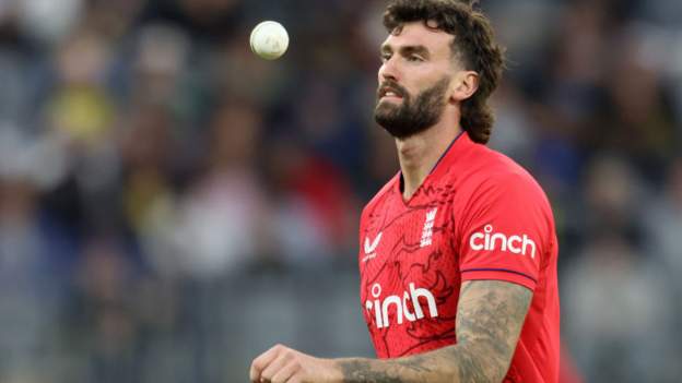 Boundary sponges 'purely for money' - Topley