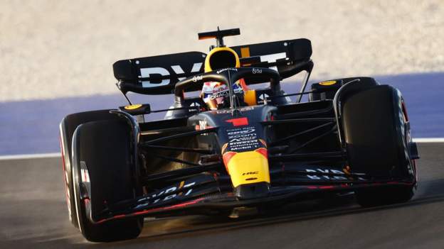 Max Verstappen en tête des essais du Grand Prix du Qatar avant les qualifications