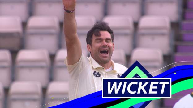 England v Pakistan: James Anderson removes Asad Shafiq for 597th test wicket