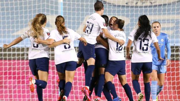 Manchester City 1-2 Tottenham: Extraordinary late winner gives Spurs win at City