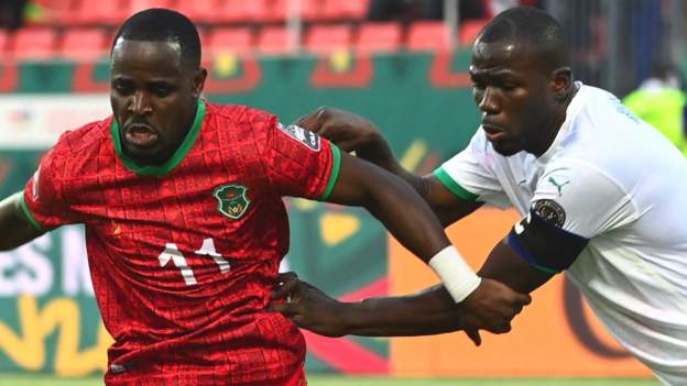 Afcon 2021: Senegal top Group B despite Malawi draw