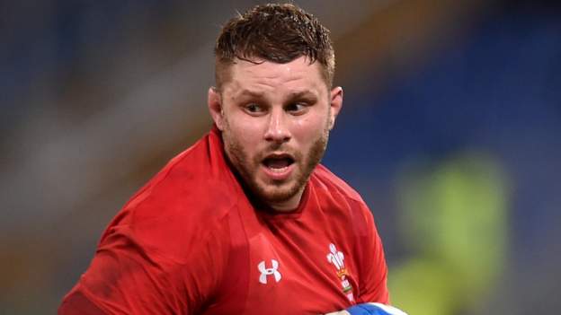 Thomas Young: Flanker to join Cardiff from Wasps and becomes eligible for Wales