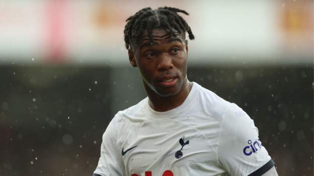 Destiny Udogie: Tottenham condemn racist abuse towards defender - BBC Sport