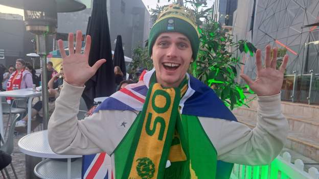 Flares and soaring 'Aussie confidence' as Kerr returns