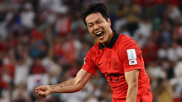 South Korea through after dramatic late win