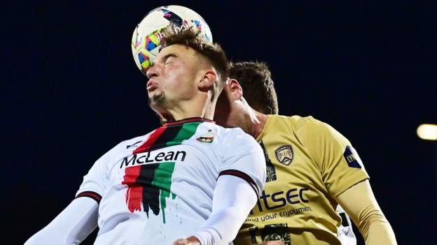 Coleraine comeback stuns Glentoran as Larne go top