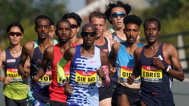 Farah fourth in final race of career