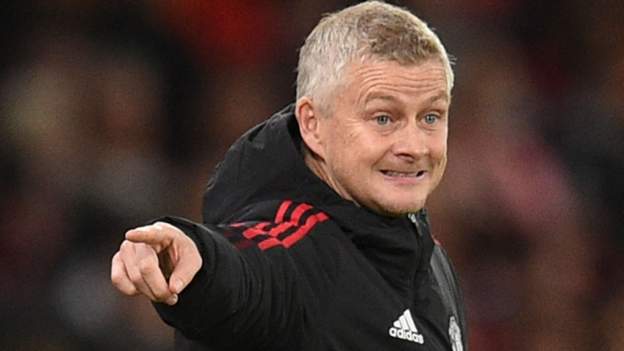 Manchester United boss Ole Gunnar Solskjaer ready to 'fight back' after 'difficult week'