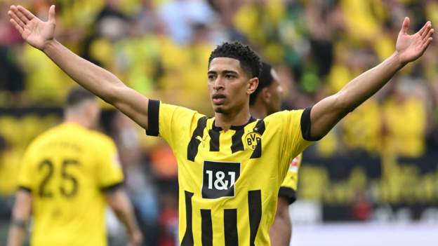 Borussia Dortmund 6-0 Wolfsburg: Jude Bellingham scores twice in ...