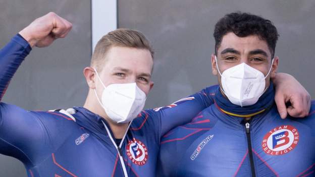 Hall & Lawrence win bobsleigh silver for GB