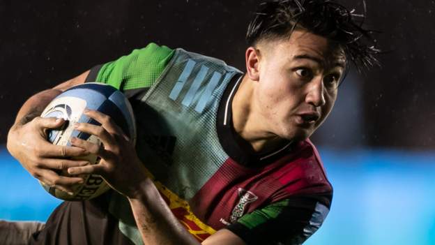 Premiership: Harlequins 14-12 Exeter Chiefs - Marcus Smith's late conversion seals win