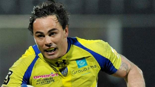 Zac Guildford And Team Mates Help Catch Alleged Shoplifter Bbc Sport