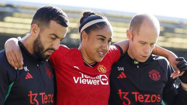 Manchester United defender Gabby George injures ACL and set to miss rest of season