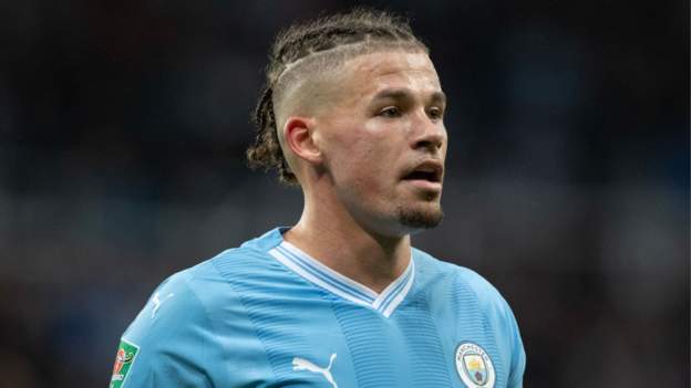 Kalvin Phillips: England midfielder has 'to make a decision' on Manchester City future