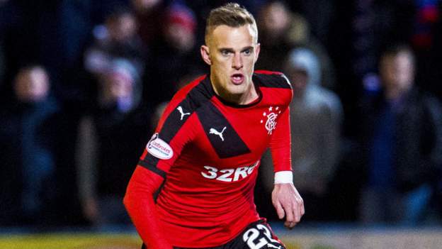 Dean Shiels signs one-year deal at Dunfermline - BBC Sport