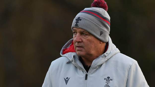 Gatland looks to draw a line before England game