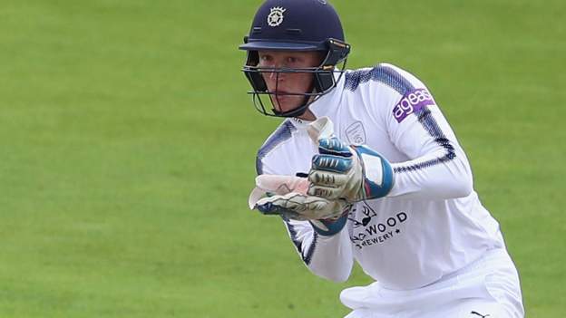 Tom Alsop Hampshire Batsman Keen To Keep Working On His Wicketkeeping