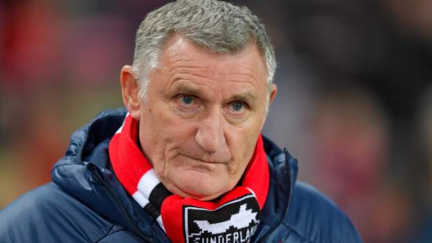 Tony Mowbray: Sunderland sack head coach after 15 months in charge