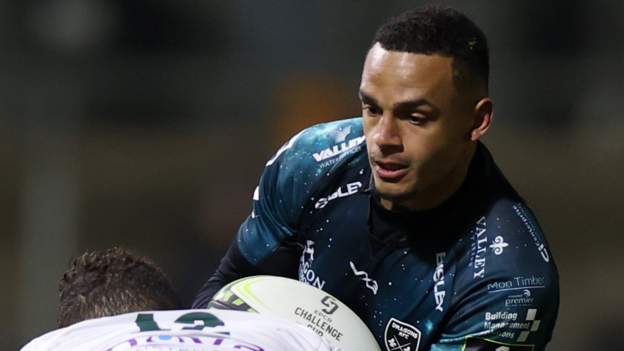 'Still work to do on contracts' - Hewitt