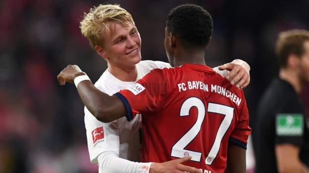 Bayern Munich 1 1 Augsburg Late Felix Gotze Goal Denies Champions