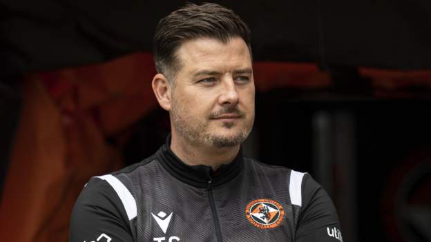 Dundee United head coach Tam Courts departs by 'mutual agreement'