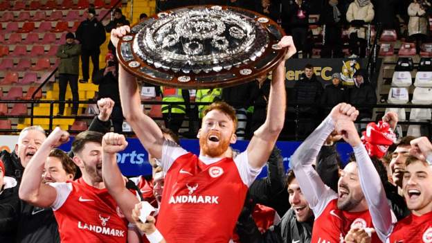 Larne beat Glens to lift Shield for fourth season in a row