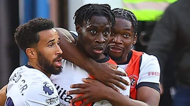 Luton Town empata com o Nottingham nos acréscimos