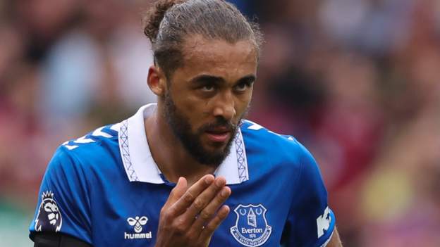 Dominic Calvert-Lewin: Everton striker suffers suspected fractured cheekbone