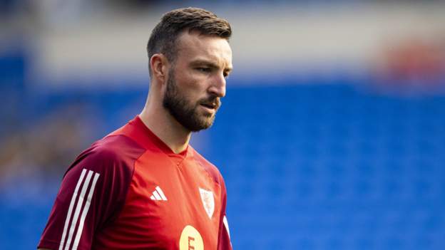 Fox added to Wales squad after Cabango withdrawal